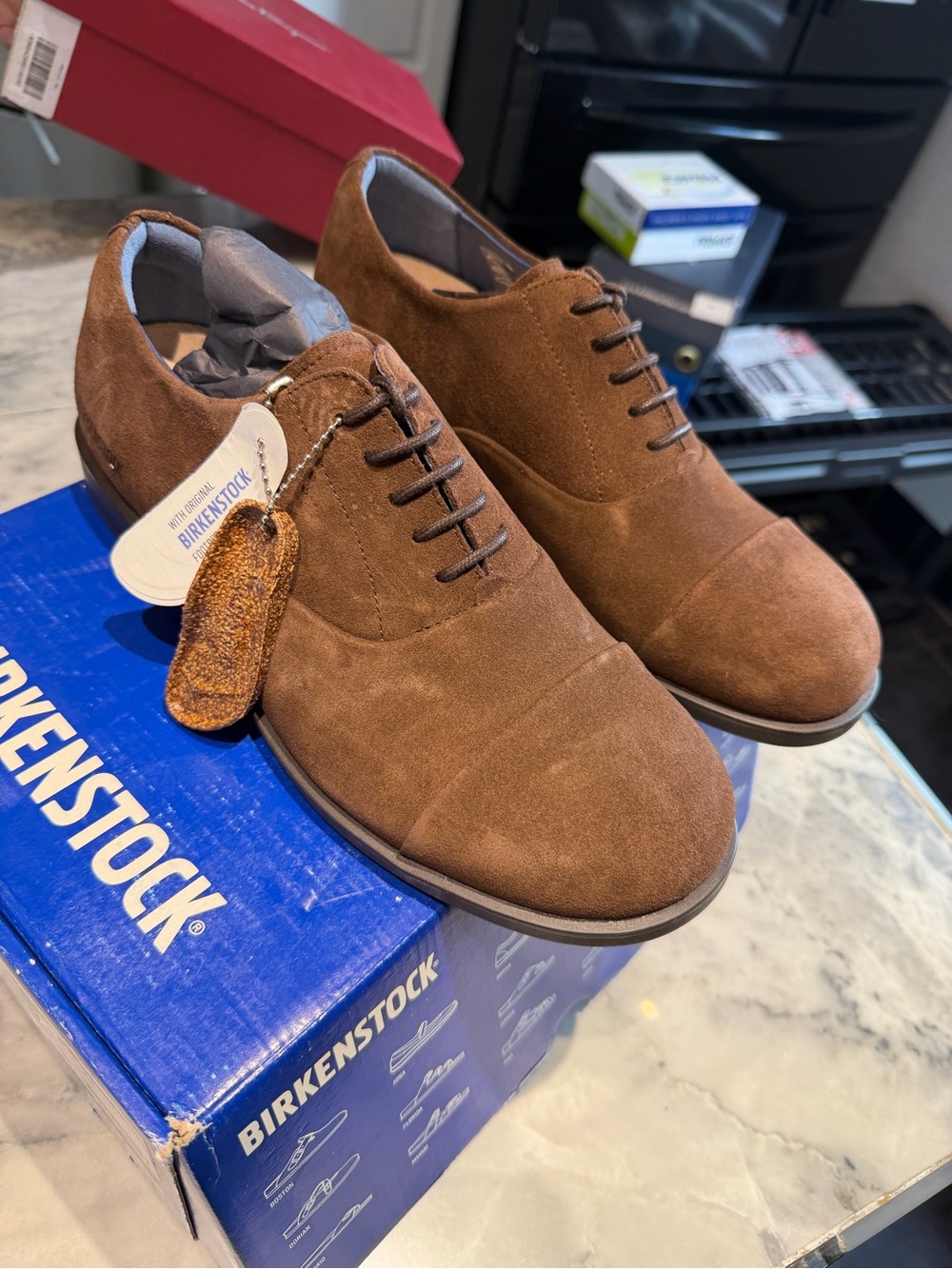 Birkenstock Men’s Brown Suede Derby Oxfords men 9 women’s 11